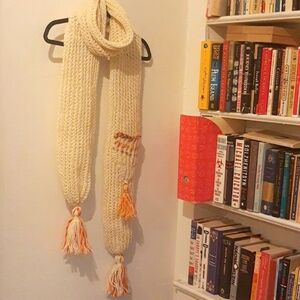 NWOT Hand made Cream Knit Scarf with Tassels And Pocket